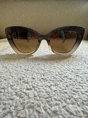 Fryers

Glitter Ombre Cat-Eye Sunglasses - Brown Gradient